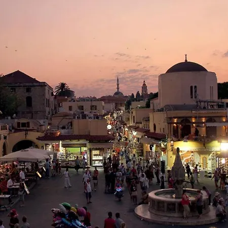 Апартаменти Alchadef Park *